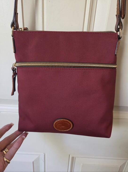 Dooney & Bourke Handbags - Dooney & Bourke Burgundy Nylon Crossbody with Gold Hardware ❤️💛